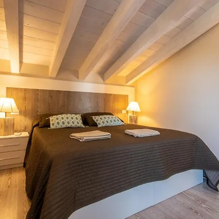 Apartment Ca Rossa Orchidea 1 By Garda