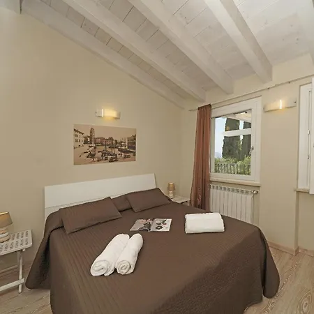 Ca Rossa Orchidea 1 By Garda Apartment *