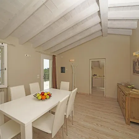Ca Rossa Orchidea 1 By Garda Apartment *